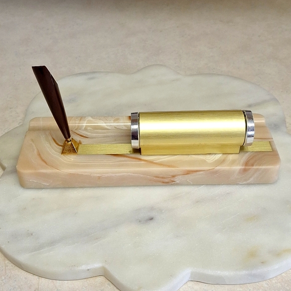 Vintage Perpetual Desk Calendar Pen Holder - marble and brass - Picture 6 of 7